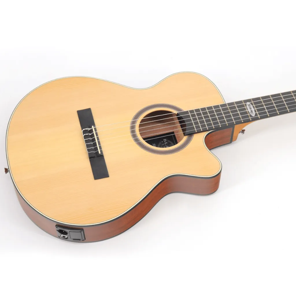 Violao-Eletroacustico-Flat-Cutaway-SL-200C-NS---Strinberg-2.webp