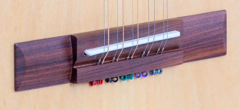 Viola-Rozini-Caipira-Classica-RV155-Ativa-Destaque-Cavalete.webp