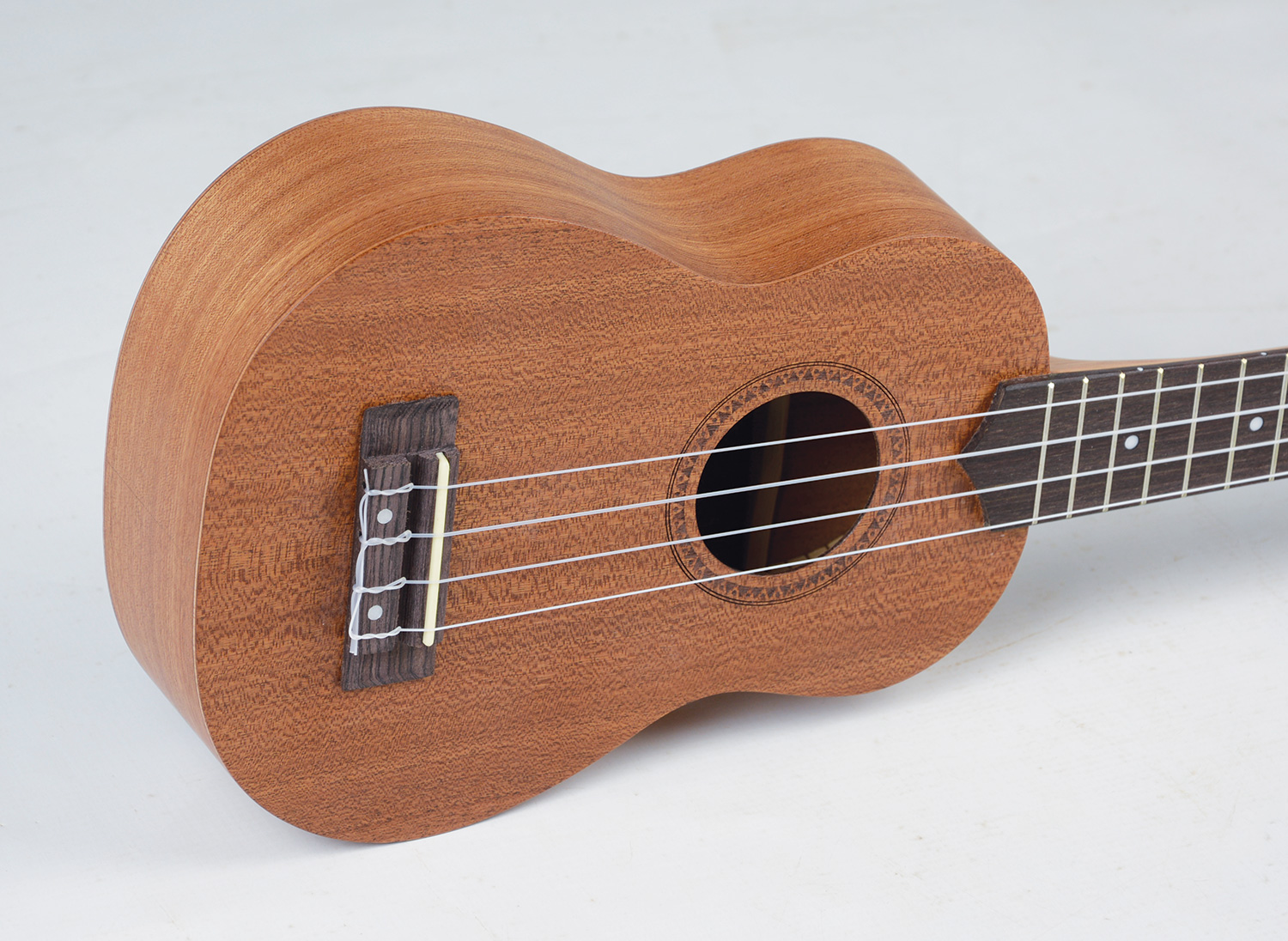 Ukulele Strinberg Soprano UK06S MGS Fosco c/capa 9115