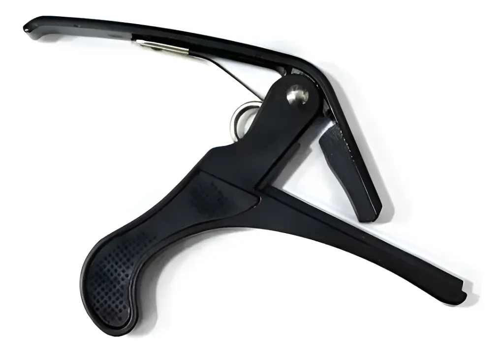 [26120] Abraçadeira Violao MXT MC-28G Aluminio Preto Capotraste